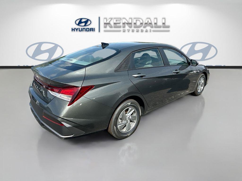 New 2026 Amazon Gray Hyundai SE image 6