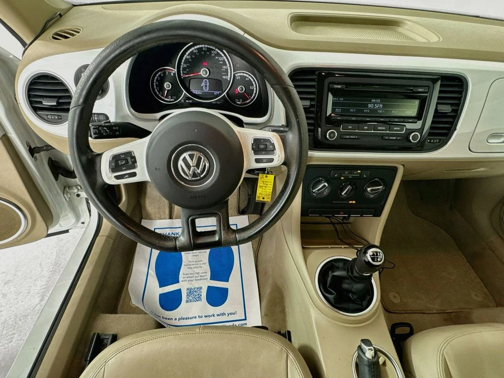 Used 2014 White Volkswagen 1.8T image 12