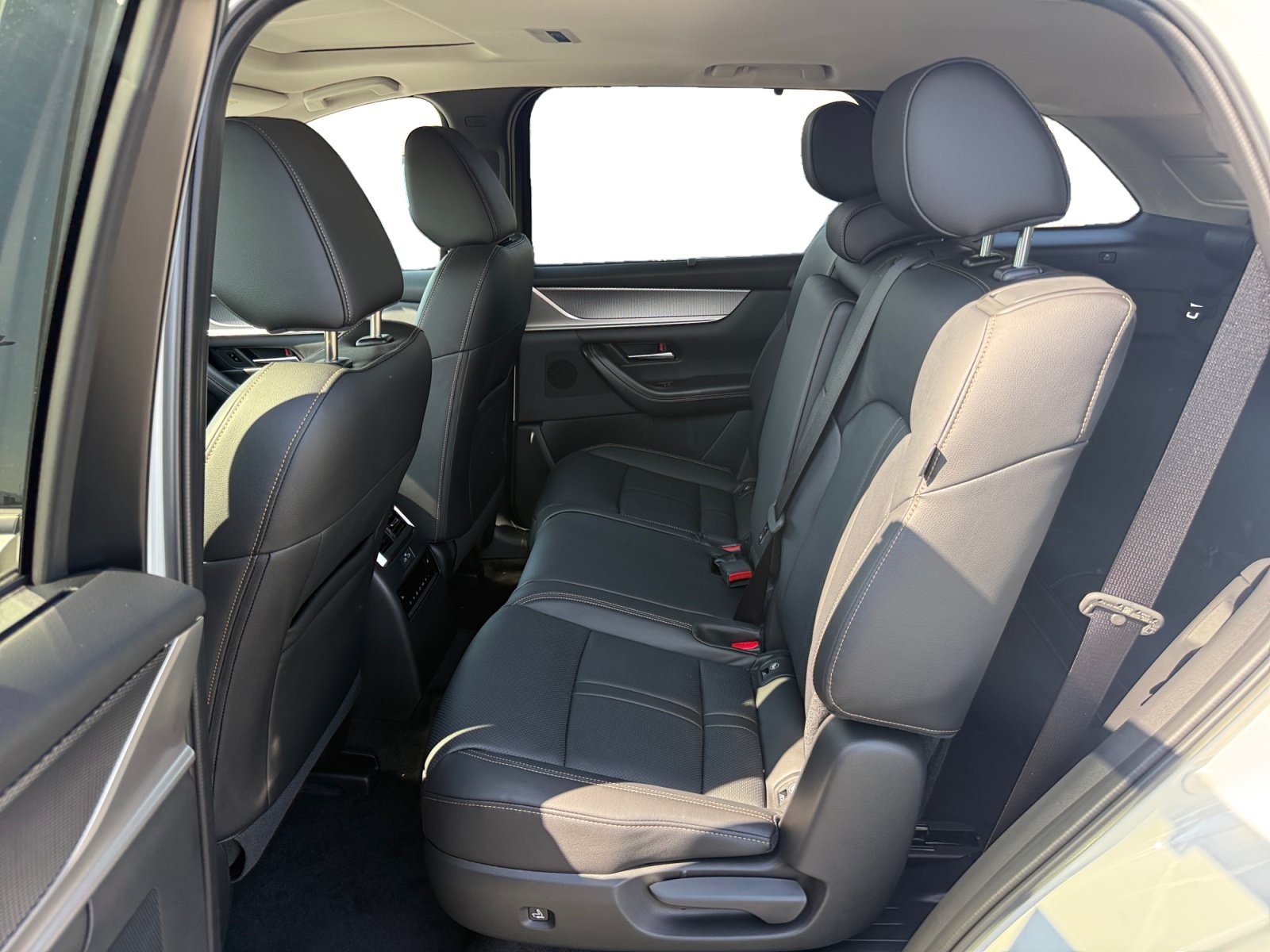 New 2026 Rhodium White Premium Mazda Preferred image 16