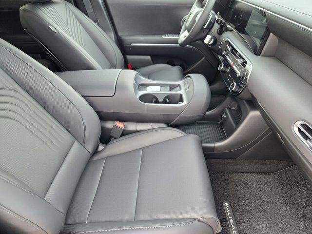 New 2026 White Hyundai SEL FWD image 31