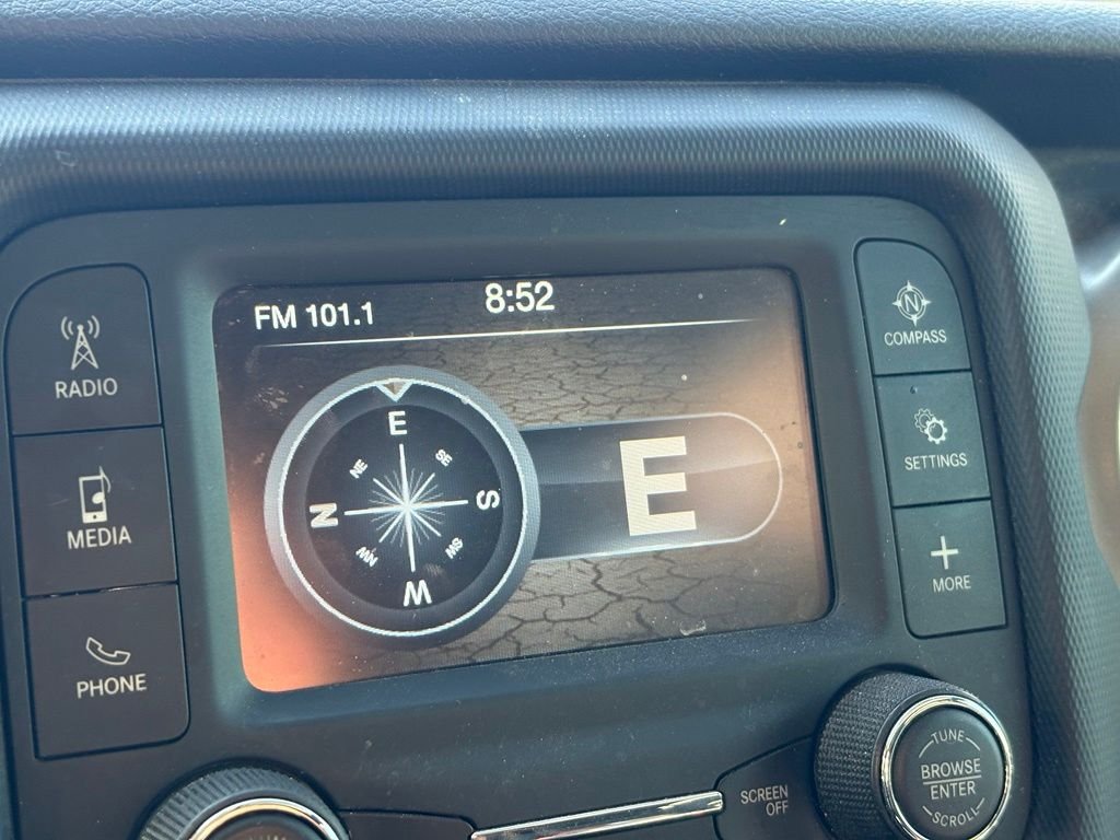 Used 2019 Silver Jeep Unlimited Sport S image 15
