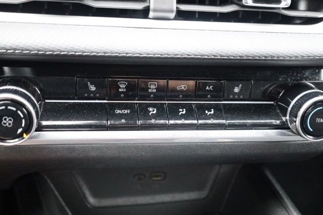 Used 2025 White Chevrolet LT image 24