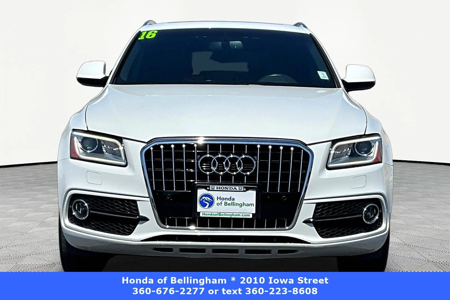Used 2016 Glacier White Metallic Audi Premium Plus image 2