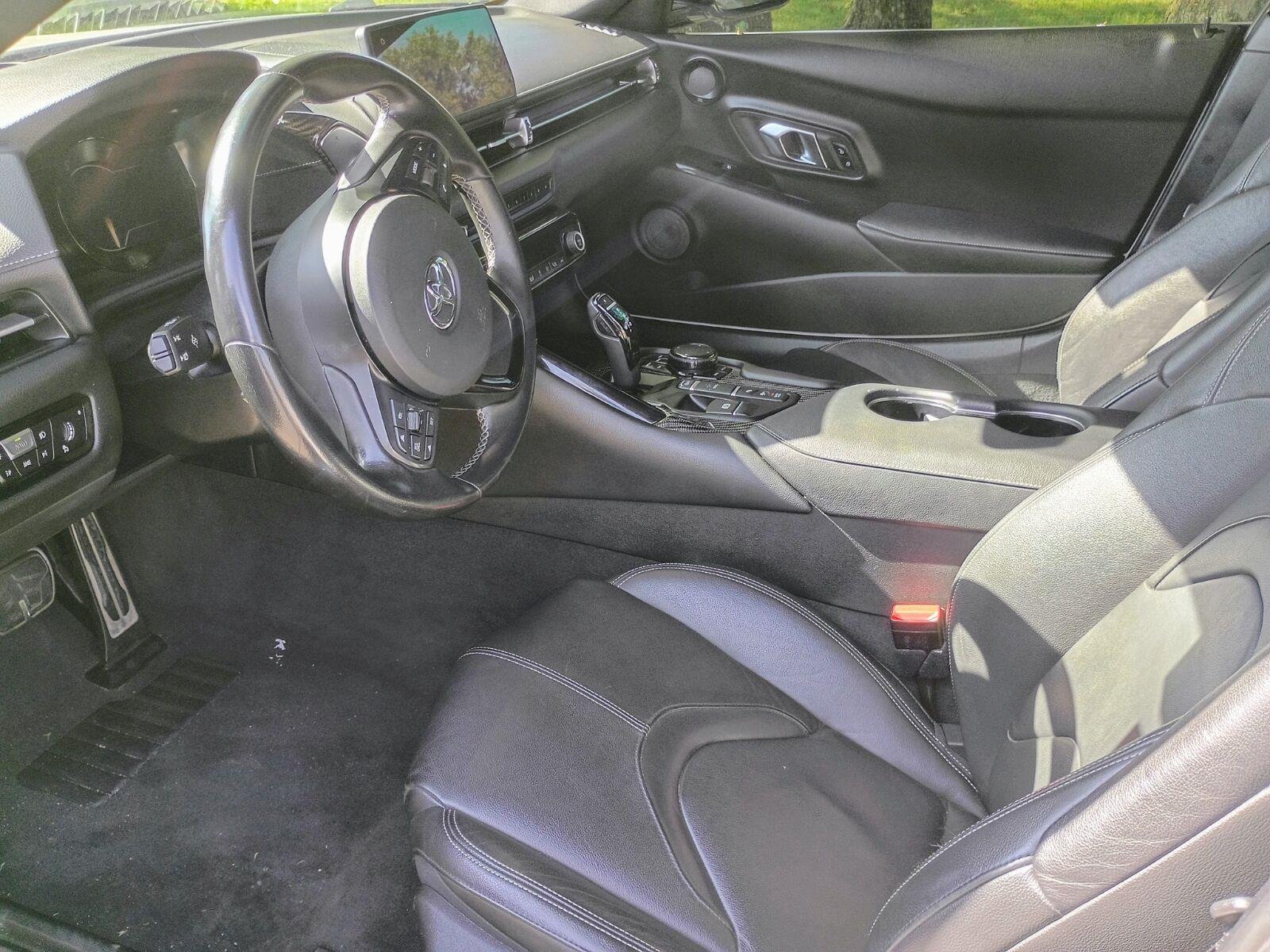 Used 2020 Absolute Zero Toyota 3.0 Premium image 5