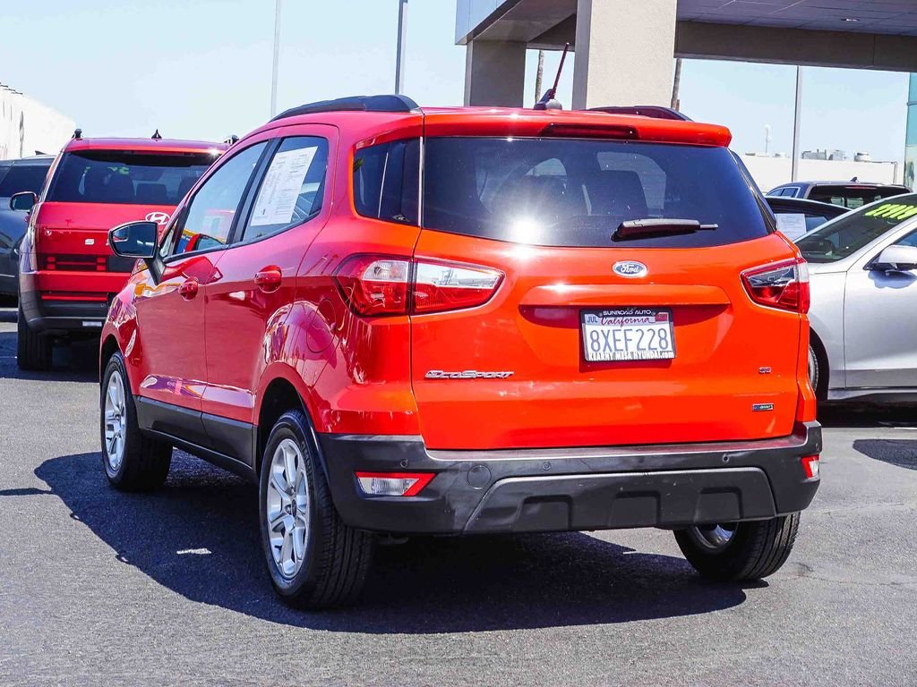 Used 2019 Red Ford SE image 4
