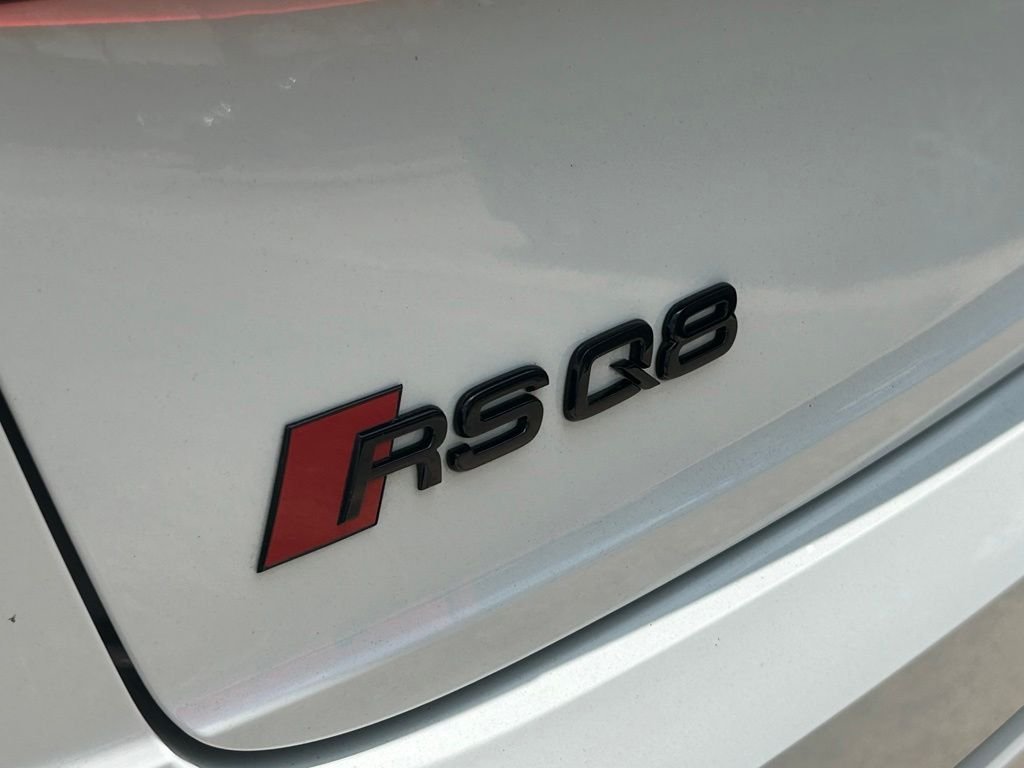 Used 2024  Audi 4.0T image 29