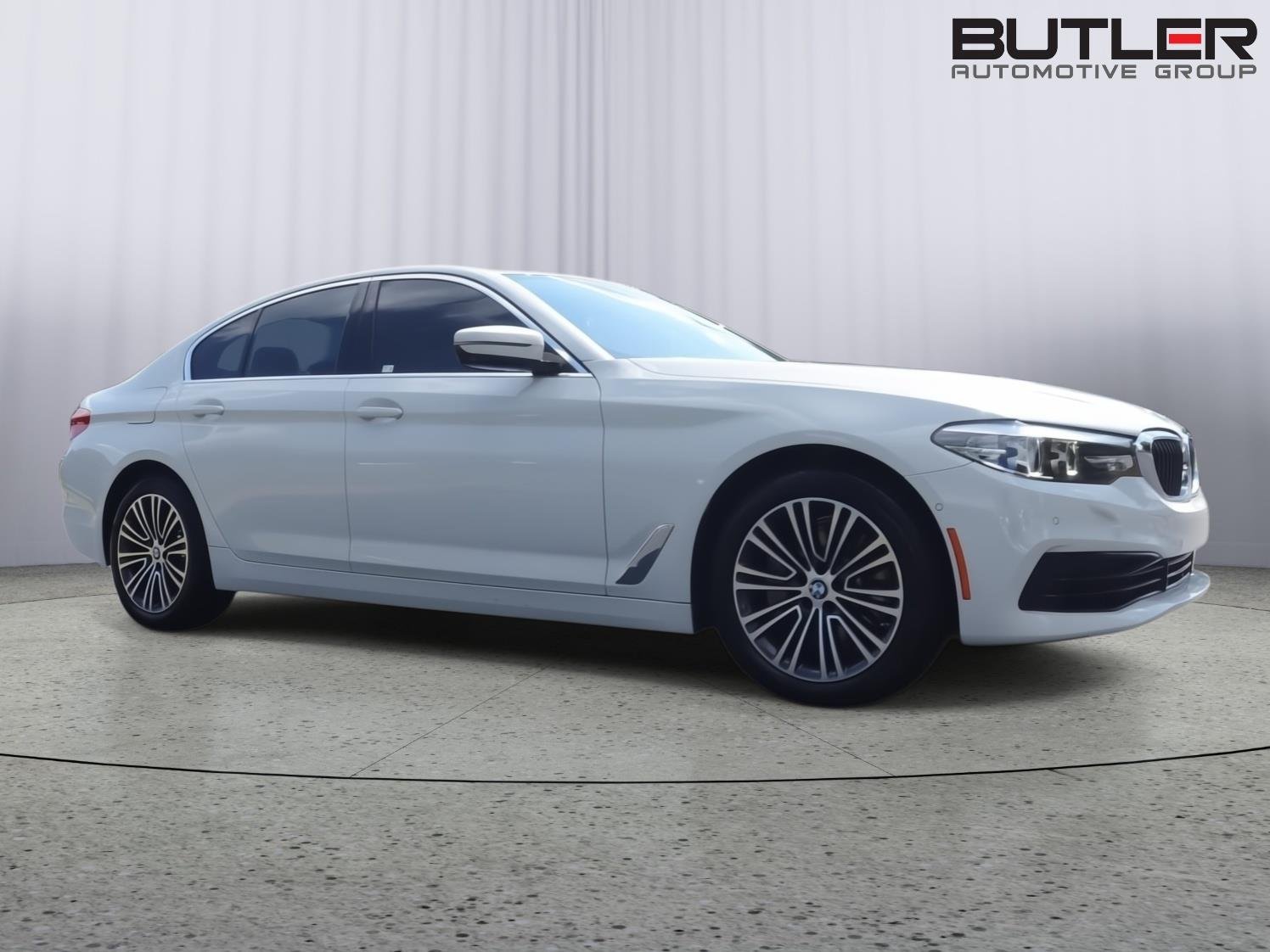 Used 2020 Alpine White BMW 530i image 8