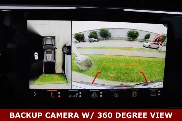 Used 2024 White GMC AT4 image 7