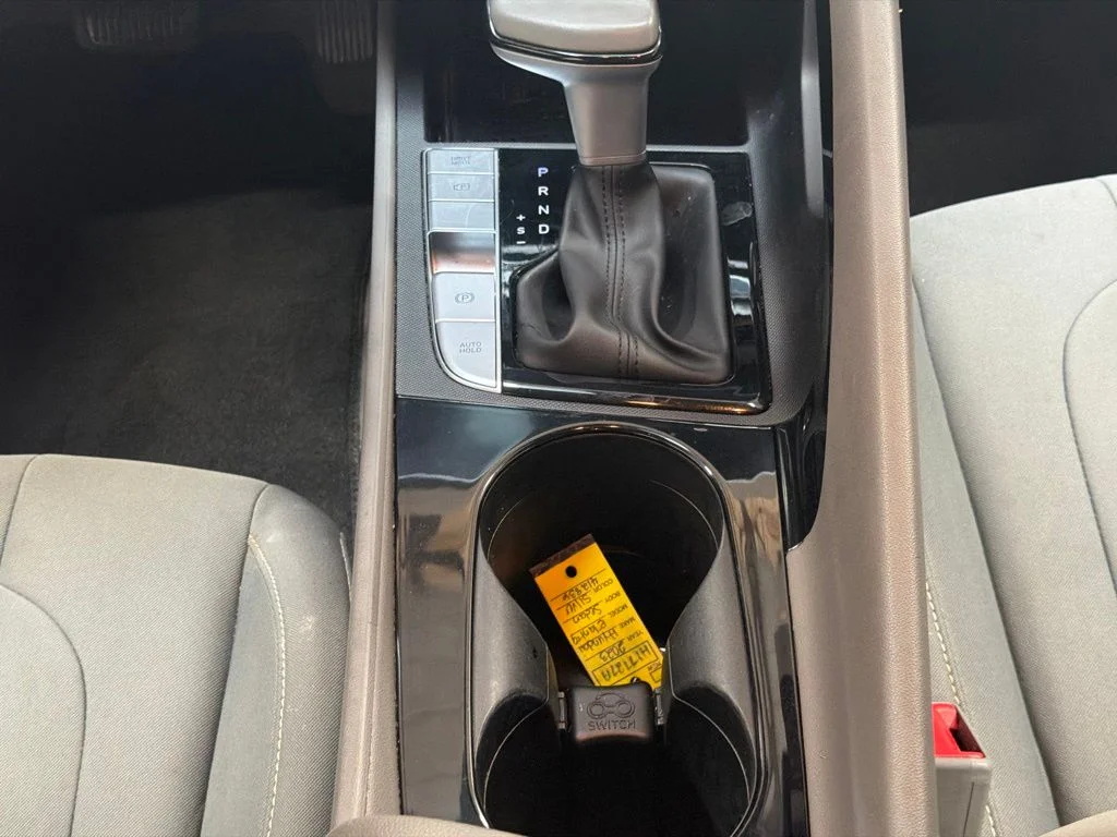 Used 2023 Fluid Metal Hyundai SEL image 16