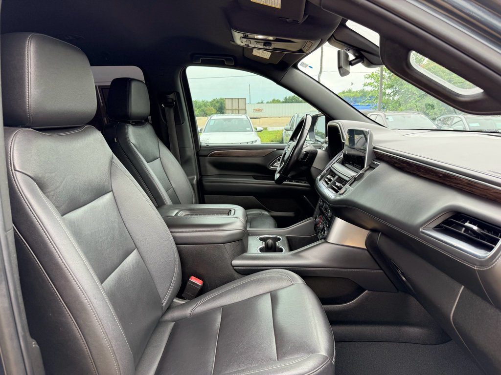 Used 2022 Evergreen Gray Metallic Chevrolet LT image 13