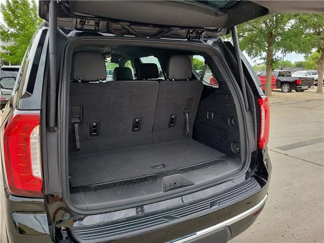 Used 2024 Black GMC SLT 4x2 image 8