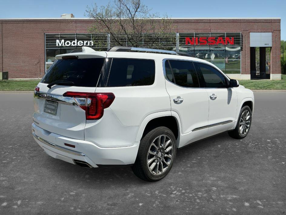 Used 2021 Summit White GMC Denali image 4