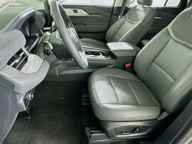 New 2026 Gray Ford Active image 10