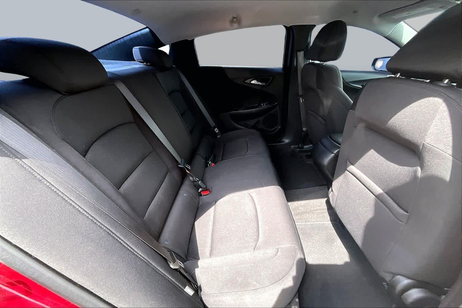 Used 2020 Cajun Red Tintcoat Chevrolet RS image 20