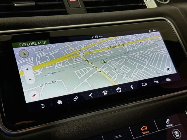 Used 2020 Gray Land Rover HSE image 16