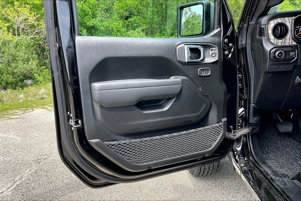 New 2026 Jeep Wrangler 4D Sport Utility