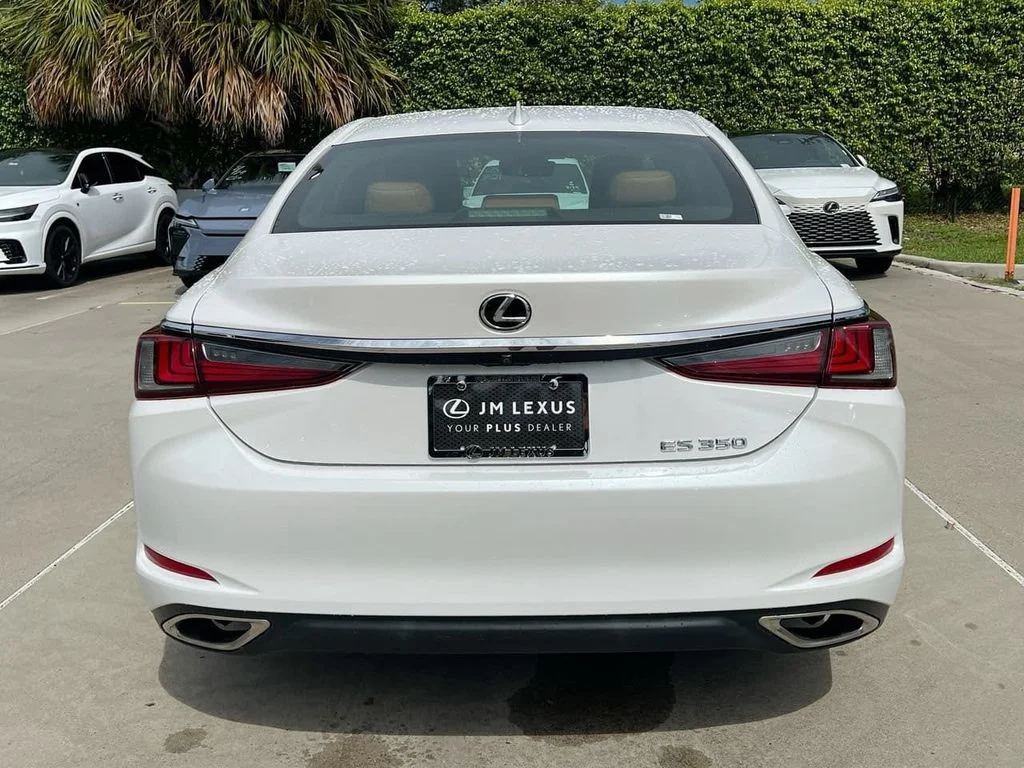 Used 2019 White Pearl Lexus 350 image 6