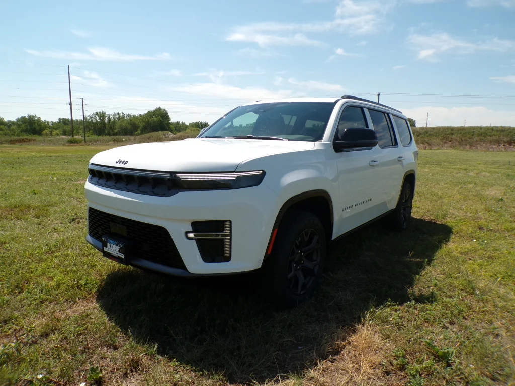New 2026 Bright White Clearcoat Jeep Limited Altitude image 8