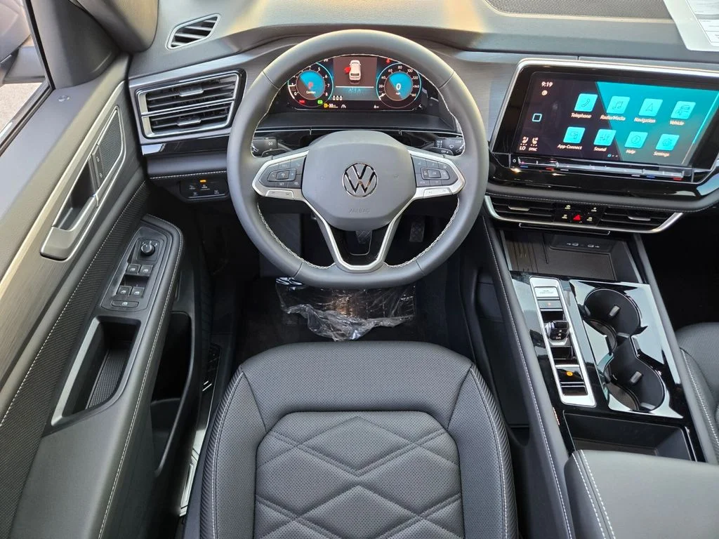 2025 Volkswagen Atlas Cross Sport SE w/Tech - Photo 8
