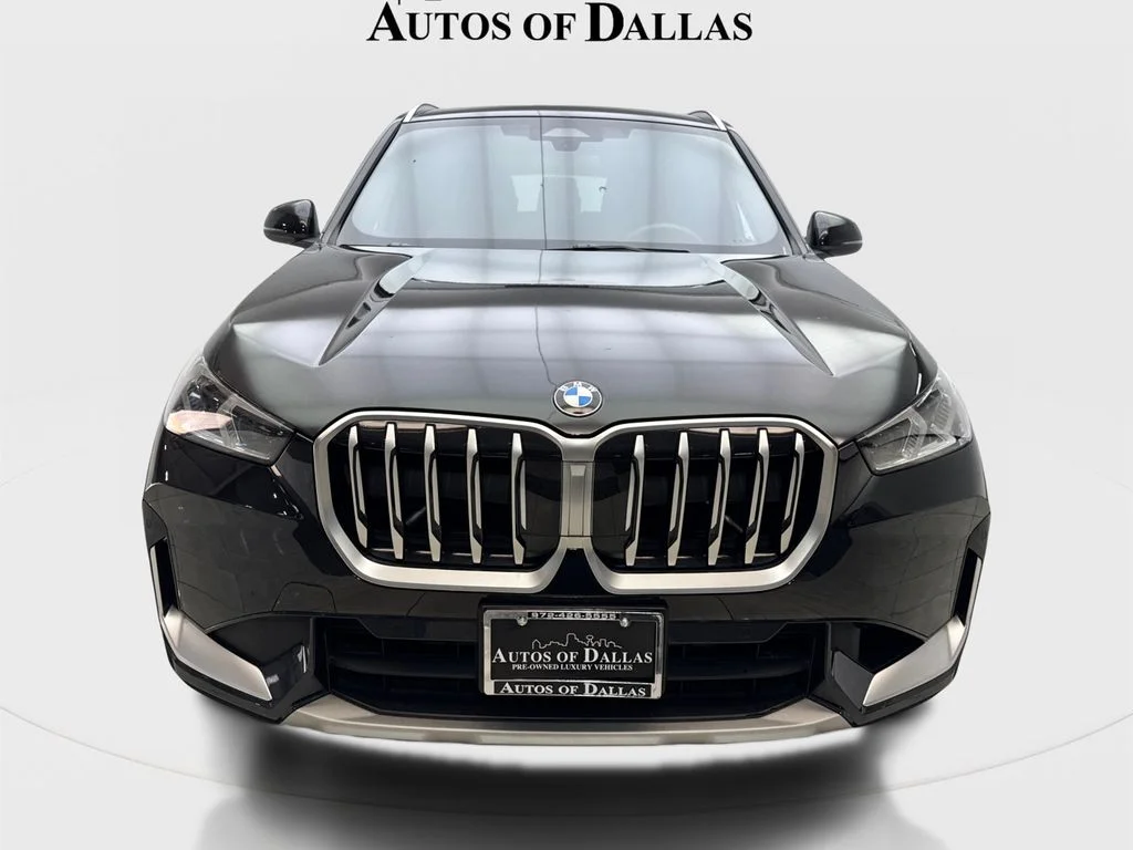 Used 2026 Black BMW xDrive28i image 3