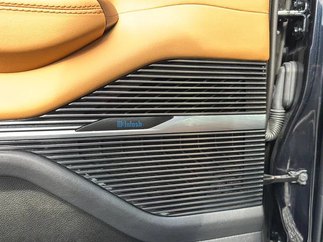Used 2025 Black Jeep Series III image 31