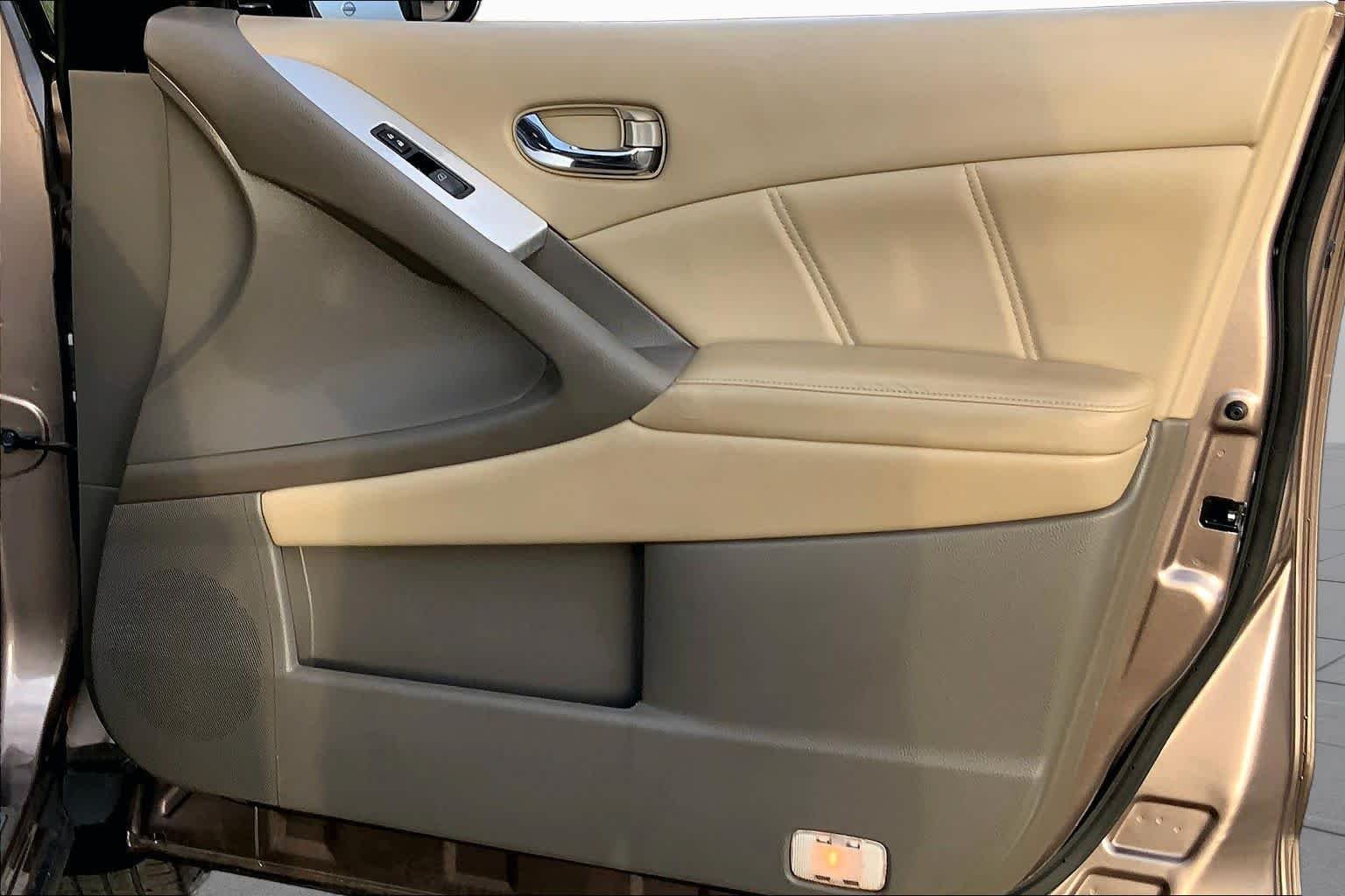 Used 2012 Tinted Bronze Metallic Nissan SL image 22