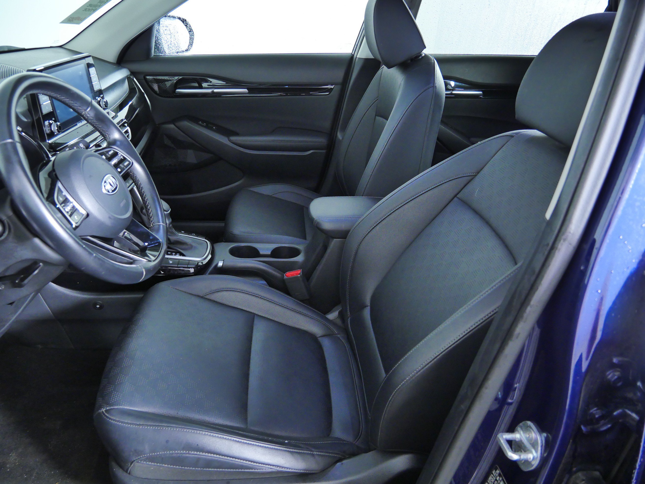 Used 2021 Dark Ocean Blue Kia EX image 19