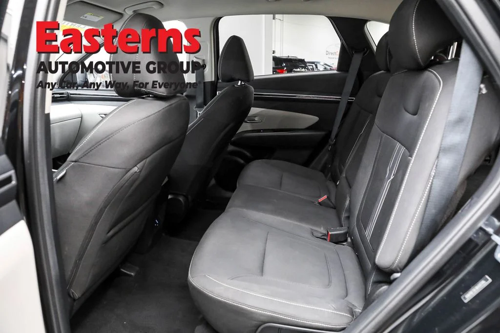 Used 2024 Black Hyundai SEL image 22