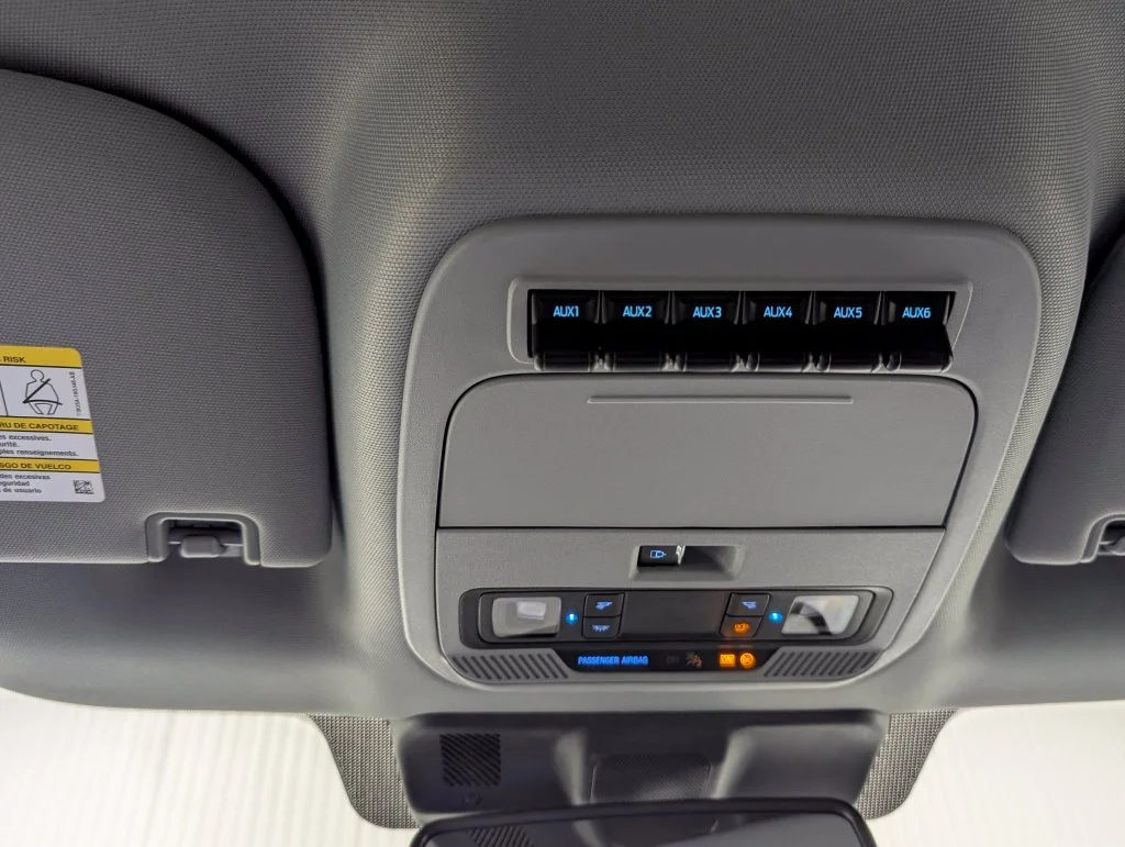 New 2027 Carbonized Gray Metallic Ford F-250® XLT image 10