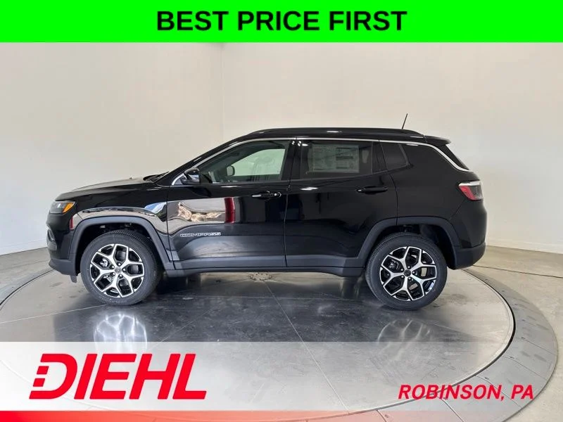 New 2026 Diamond Black Crystal Pearl-Coat Exterior Paint Jeep Limited image 4