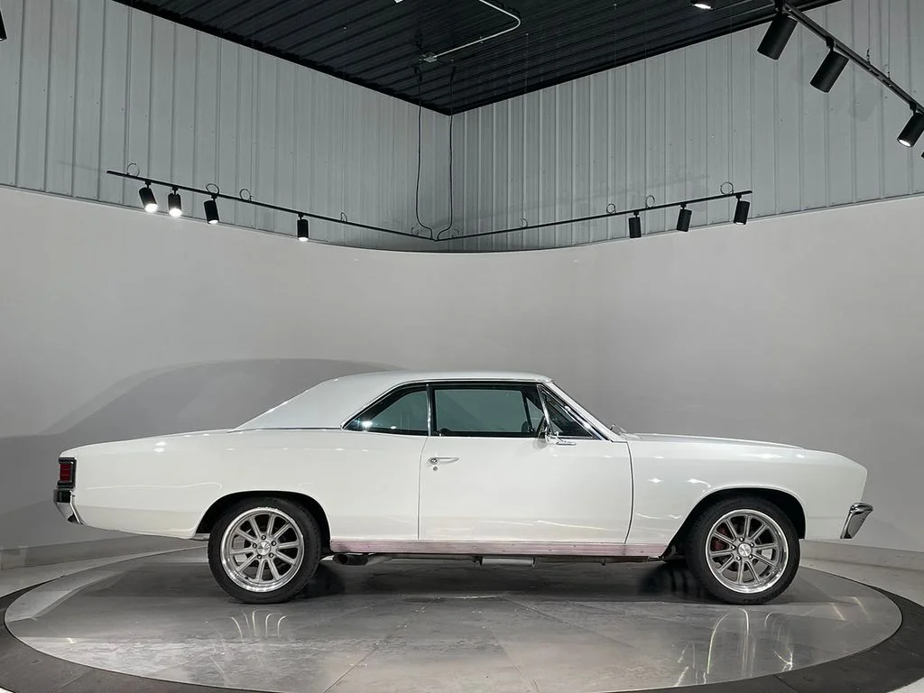 Used 1967 White Chevrolet  image 5