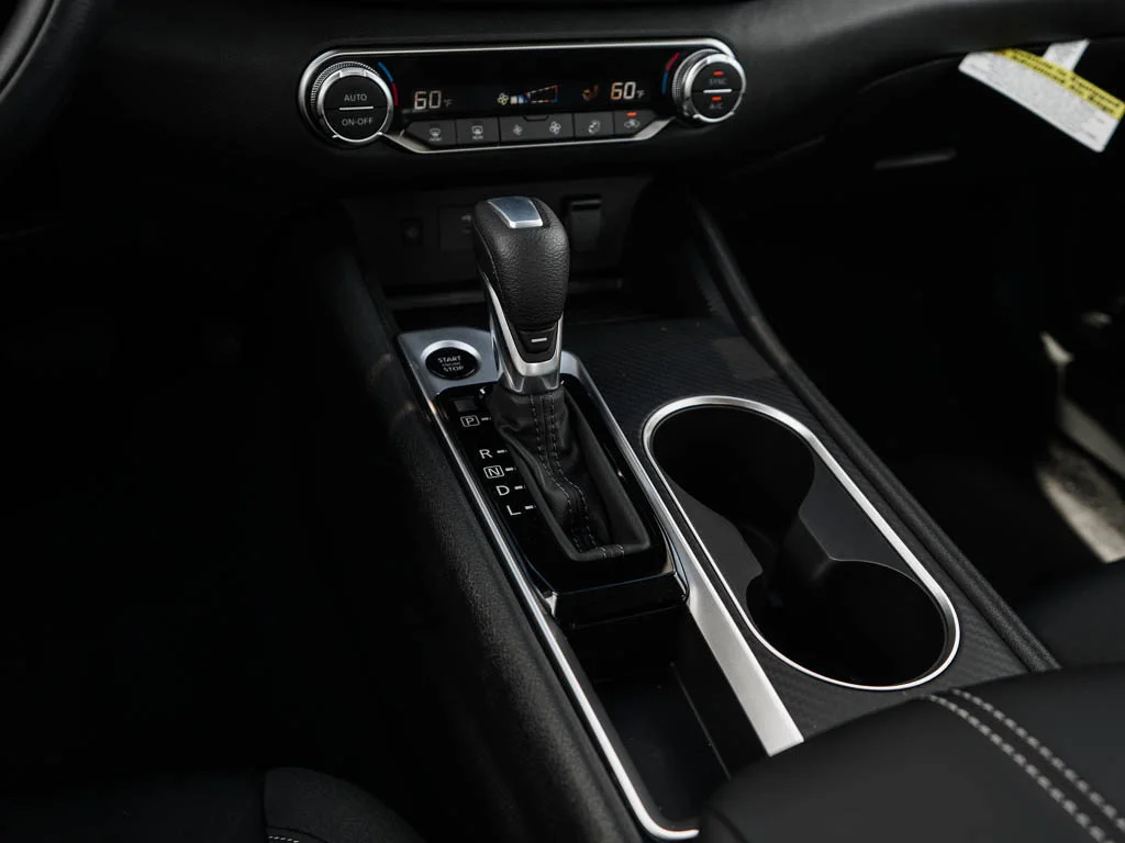 New 2026 Super Black Clearcoat Nissan 2.5 SV image 25