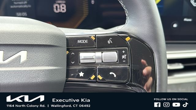 New 2026 Wolf Gray Kia S image 14