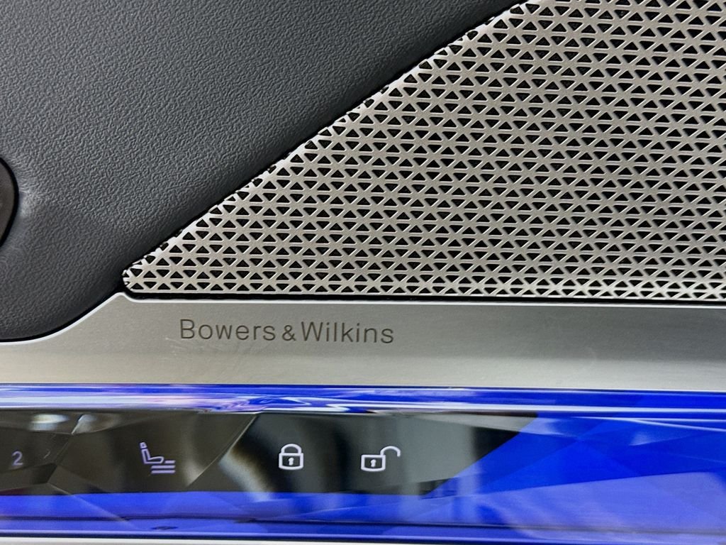 Used 2024 Black BMW 760i xDrive image 20