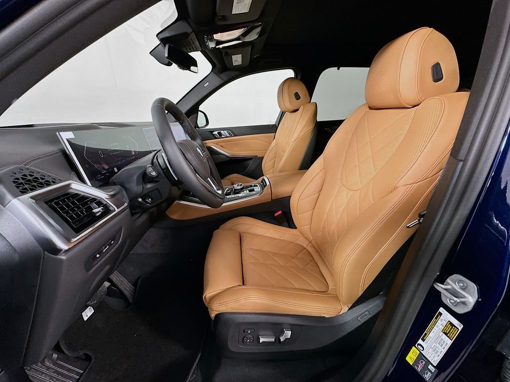 New 2026 Tanzanite Blue II Metallic BMW xDrive50e image 16