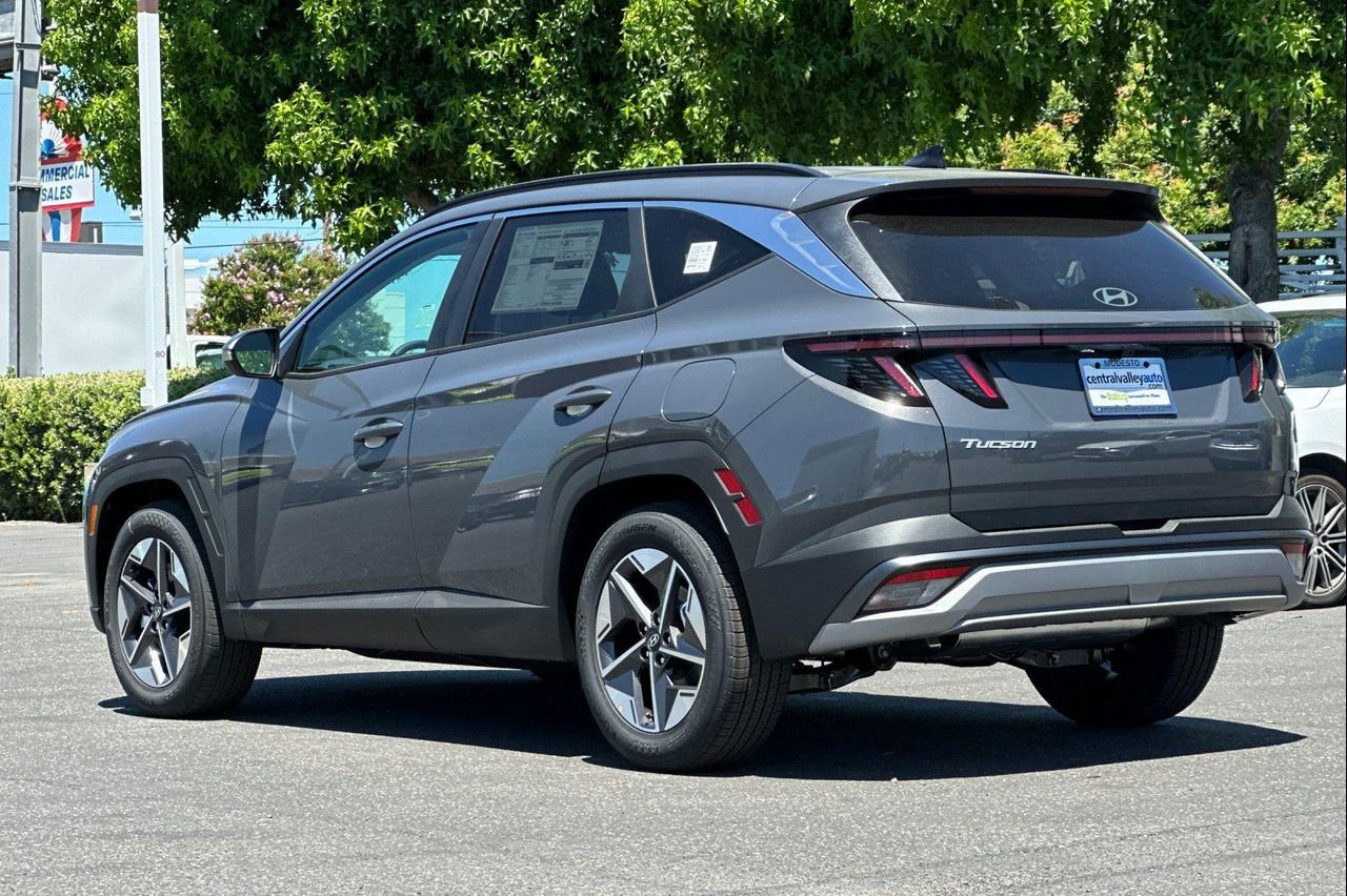New 2026 Ecotronic Gray Hyundai SEL Premium FWD image 6