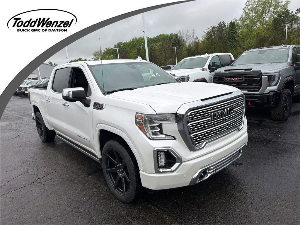 2020 GMC Sierra 4WD Crew Cab Short Box Denali's photo