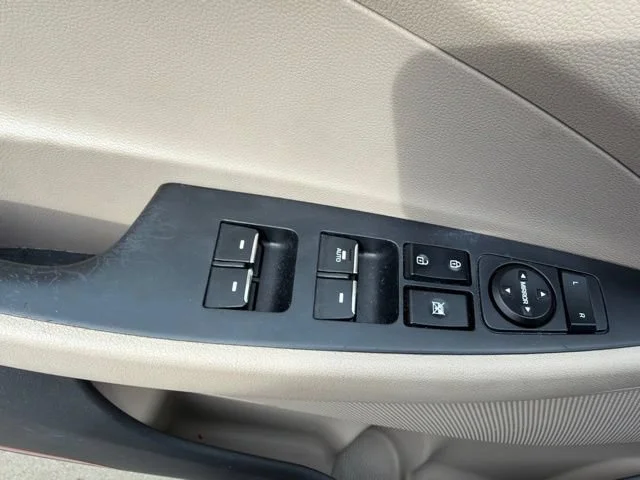 Used 2016 White Hyundai Limited image 13