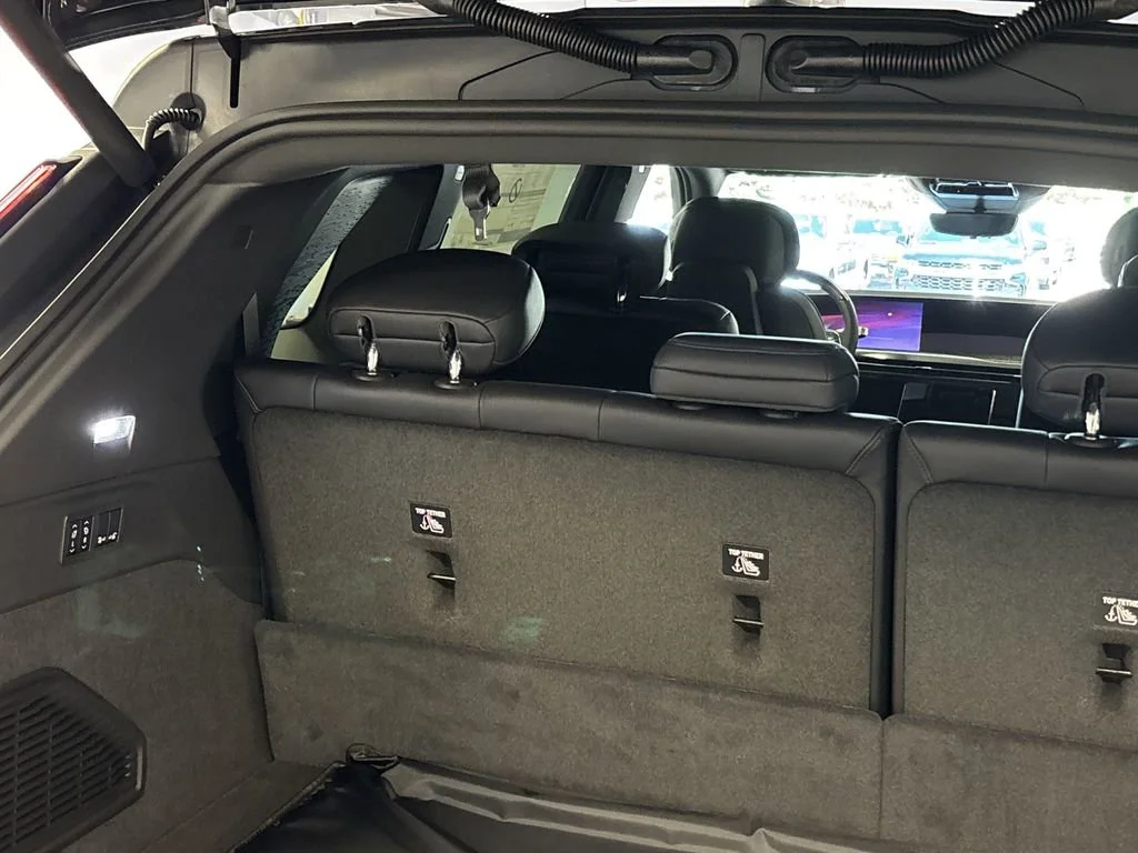 2025 Cadillac Escalade IQ Luxury 1 - Photo 17