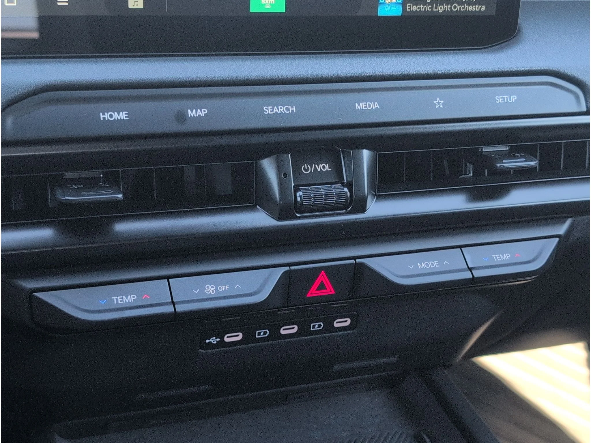 New 2027 Wolf Gray Kia X-LINE SX image 16