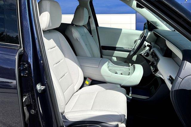 New 2026 Blue Hyundai Calligraphy FWD image 9
