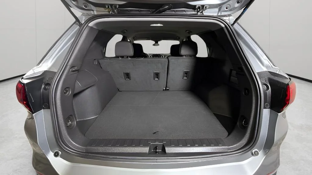 Used 2023 Sterling Gray Metallic Chevrolet LT image 27