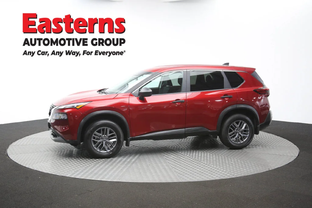Used 2023 Red Nissan S image 60