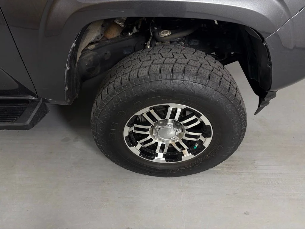 Used 2018 Gray Toyota SR image 10