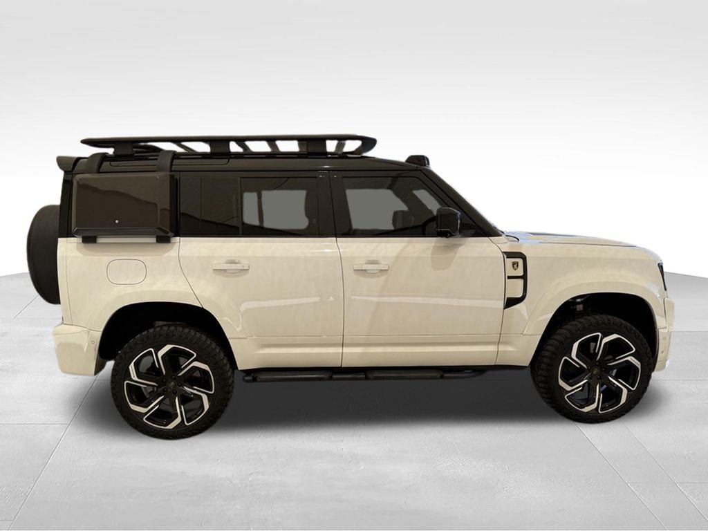 Used 2022 Fuji White Land Rover S image 7