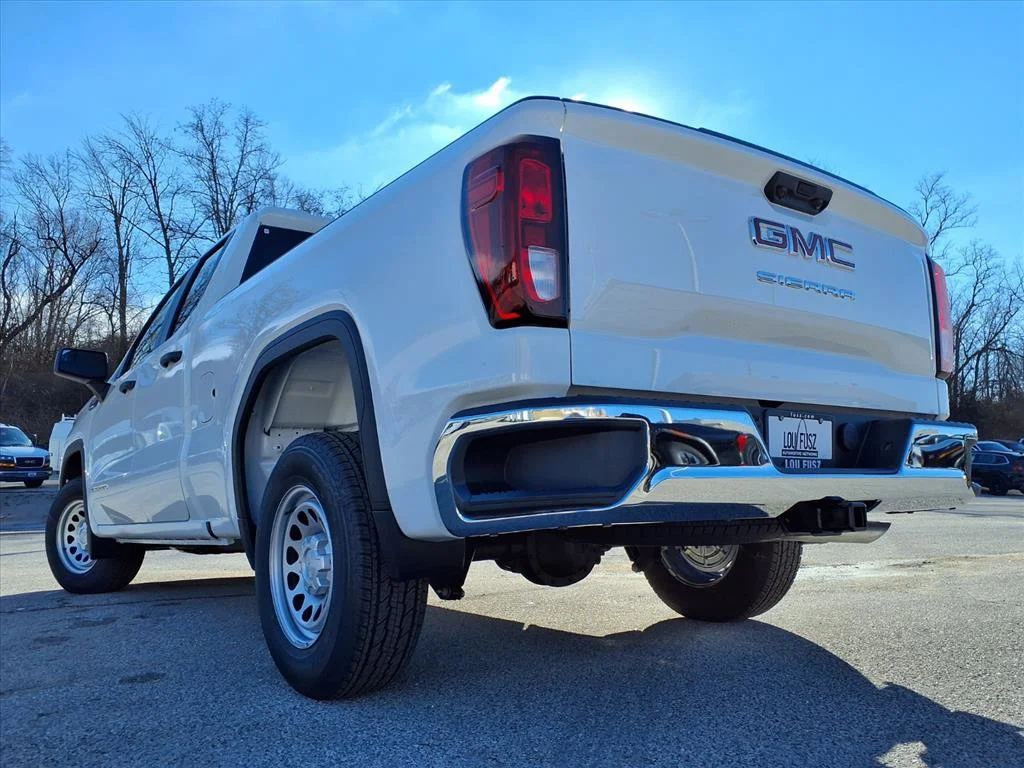 New 2026 Summit White GMC Pro image 20