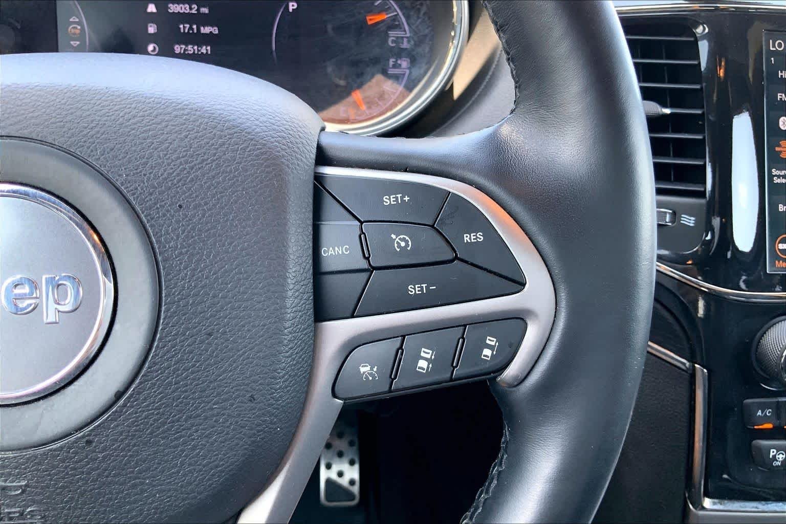 Used 2021 Diamond Black Crystal Pearlcoat Jeep High Altitude image 25