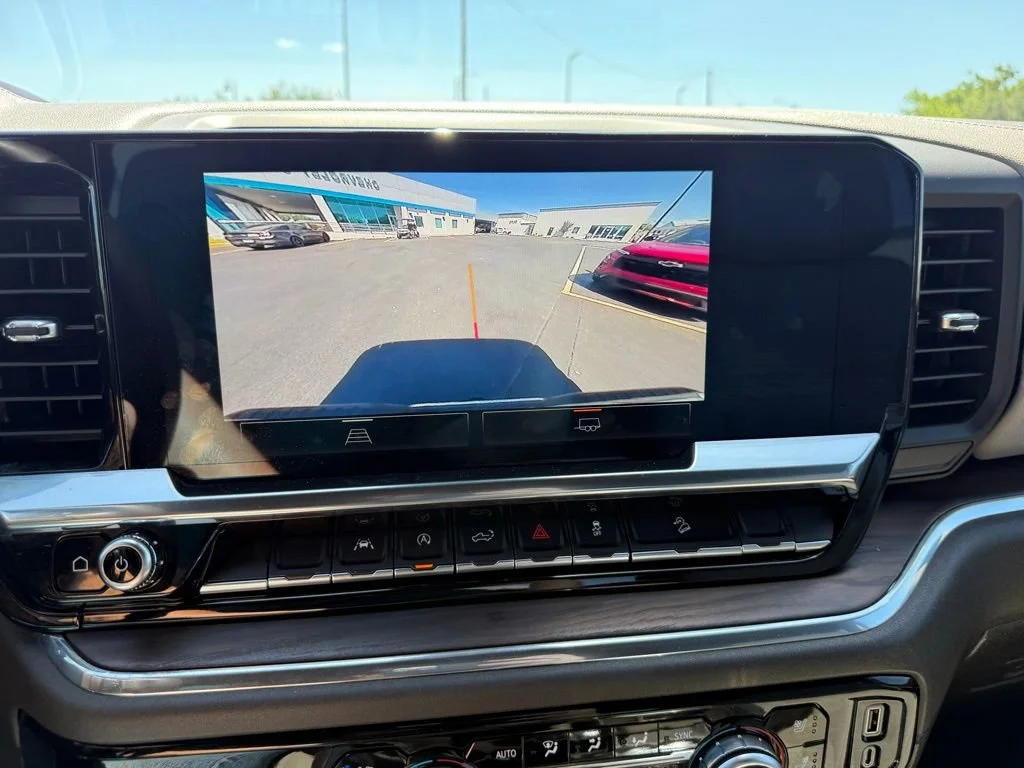 2023 GMC Sierra 1500 SLT - Photo 23
