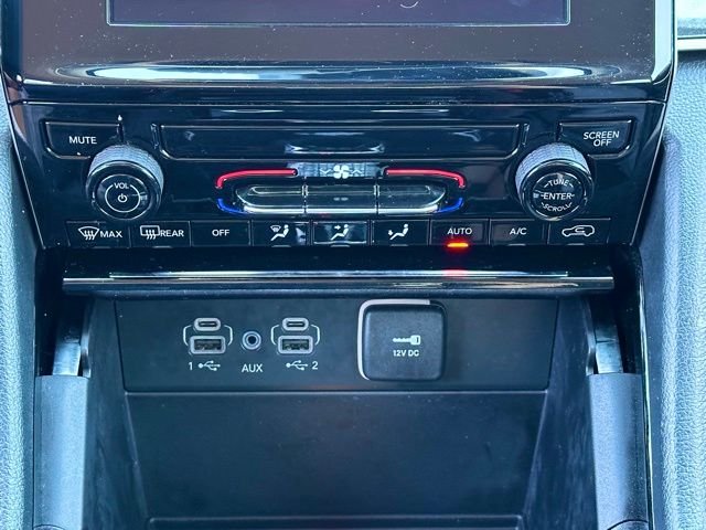 Used 2023 Black Jeep Laredo image 25