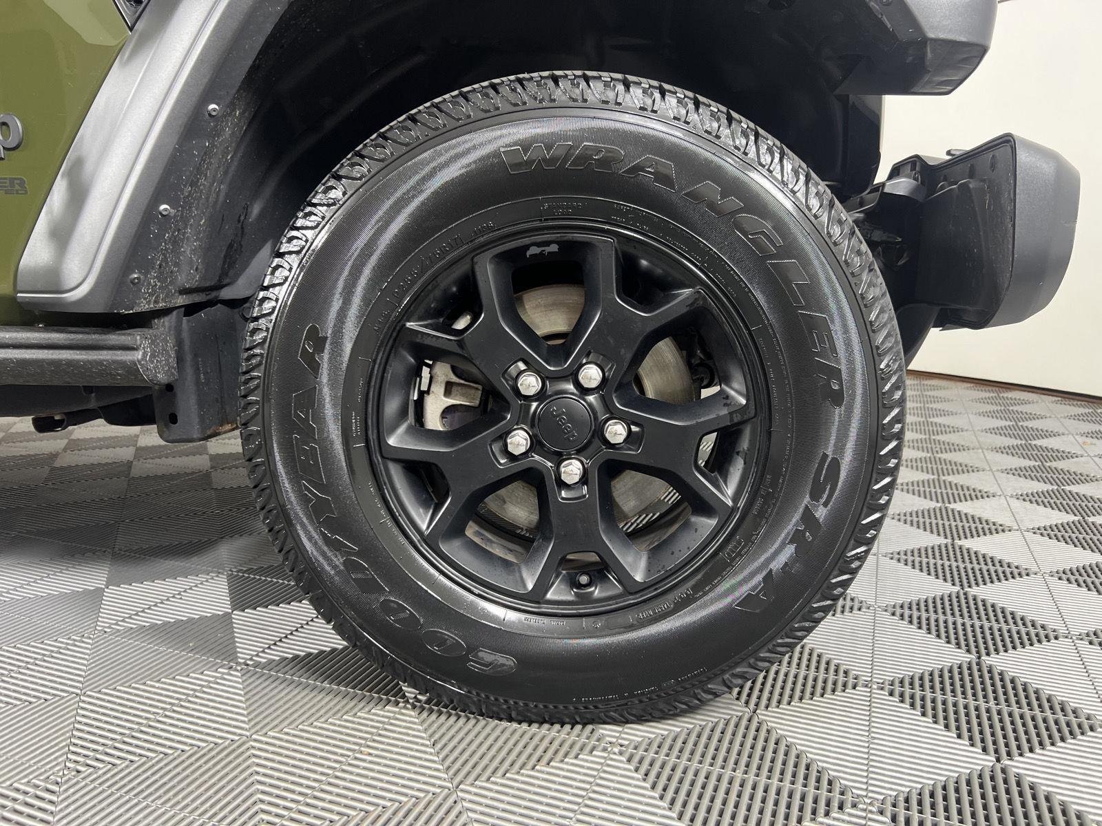 Used 2022 Sarge Green Clearcoat Jeep Unlimited Willys image 14